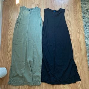 Of navy long cotton dresses. Size medium.